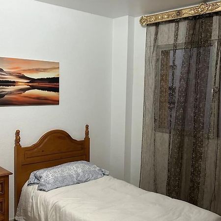 Апартаменти Mar Y Gibraltar: ¡Tu Refugio! Ла-Лінеа-де-ла-Консепсьйон Екстер'єр фото