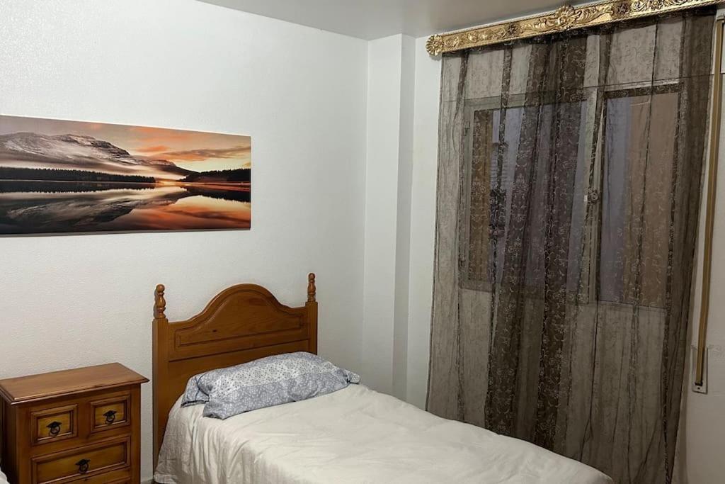 Апартаменти Mar Y Gibraltar: ¡Tu Refugio! Ла-Лінеа-де-ла-Консепсьйон Екстер'єр фото